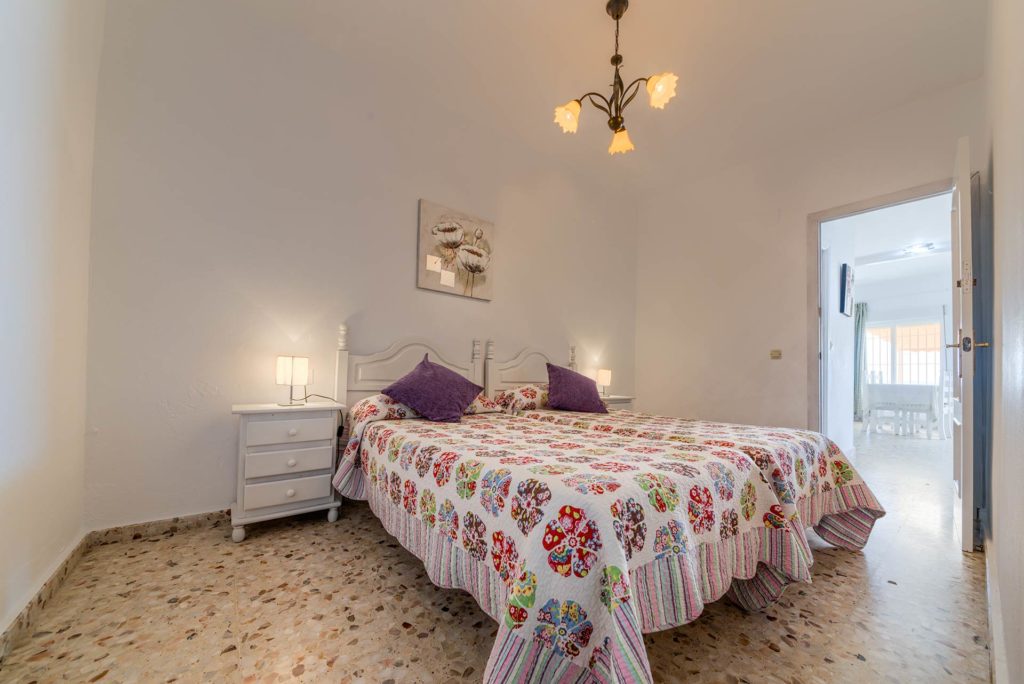 Apartamento 3 - Dormitorio 2 Camas - Apartamentos Patio Andaluz - Playa de La Fontanilla (Conil)