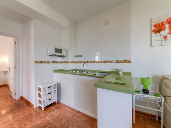 Apartamento 2 - Cocina - Apartamentos Patio Andaluz - Playa de La Fontanilla (Conil)
