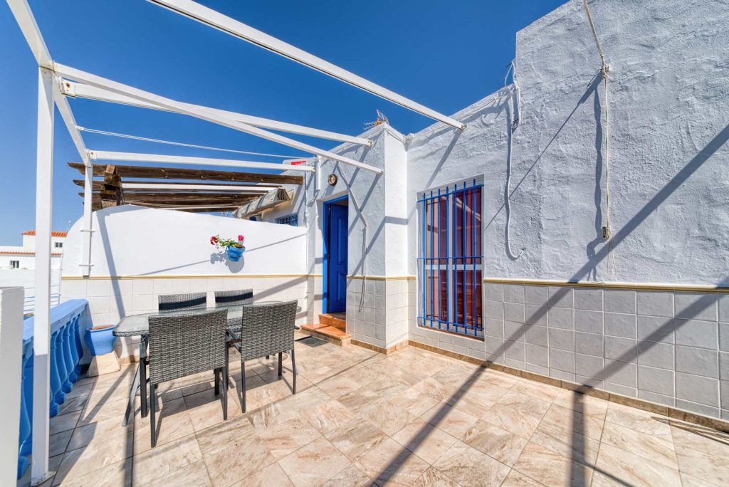 Apartamento Huerto - Terraza - Apartamentos Patio Andaluz - Playa de La Fontanilla (Conil)