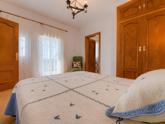 Apartamento Huerto - Dormitorio - Apartamentos Patio Andaluz - Playa de La Fontanilla (Conil)