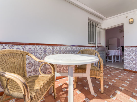 Apartamento 1 - Terraza - Apartamentos Patio Andaluz - Playa de La Fontanilla (Conil)