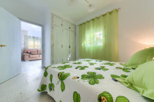 Apartamento 1 - Dormitorio Principal - Apartamentos Patio Andaluz - Playa de La Fontanilla (Conil)