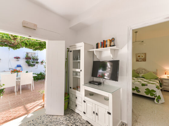 Apartamento 1 - Hall de Entrada - Apartamentos Patio Andaluz - Playa de La Fontanilla (Conil)